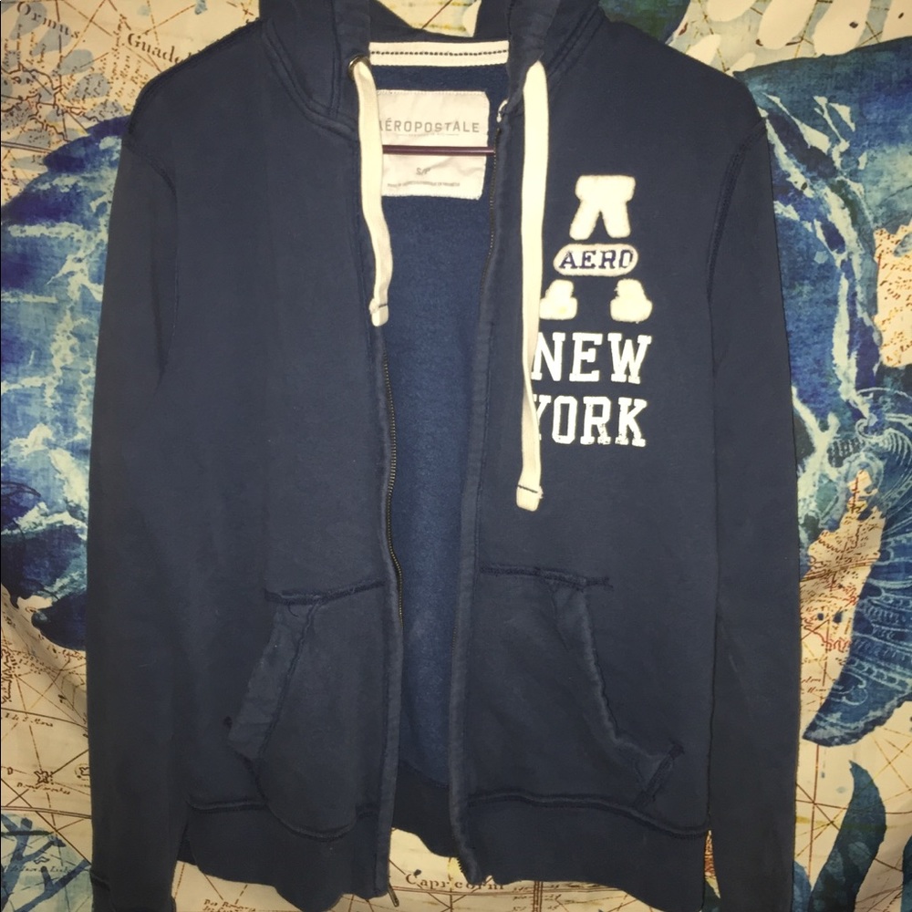 areo zip up hoodie